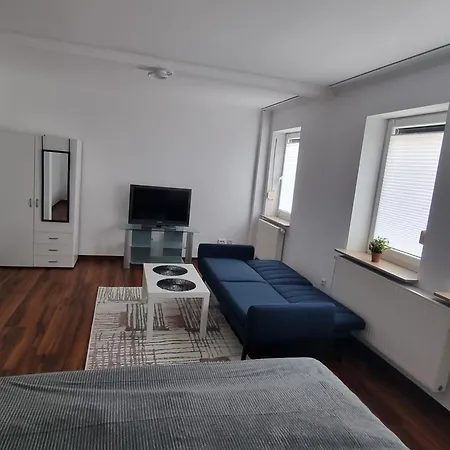 3-4 Personenzimmer - Mit King Size Bett Und Gemeinschaftskueche 民宿