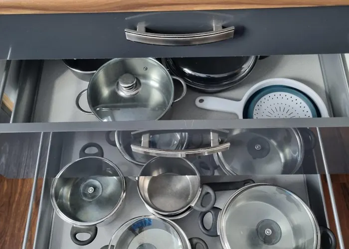 3-4 Personenzimmer - Mit King Size Bett Und Gemeinschaftskueche 卡塞尔