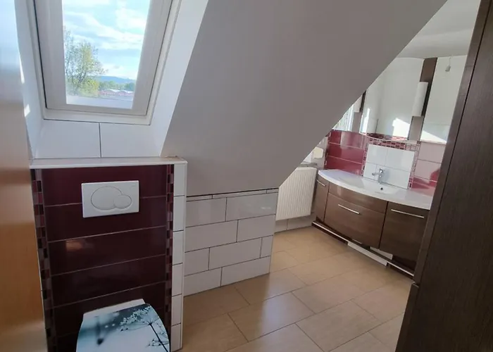 民宿 3-4 Personenzimmer - Mit King Size Bett Und Gemeinschaftskueche *